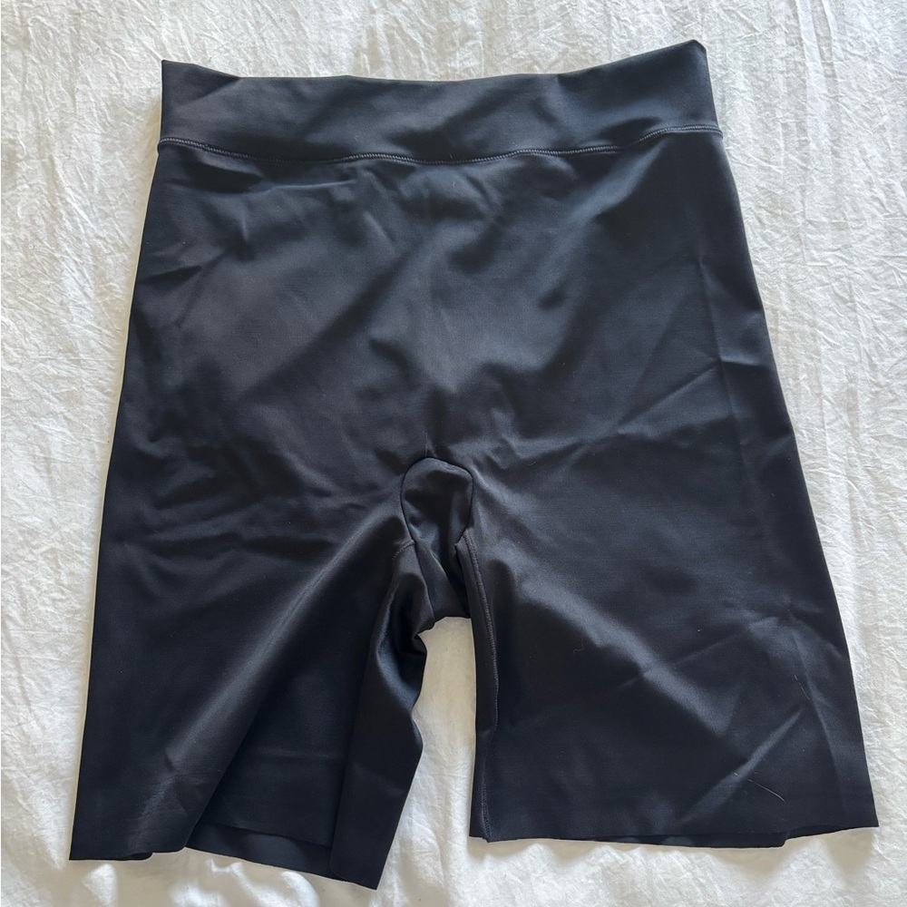 Belly Bandit Mother Tucker Black shorts